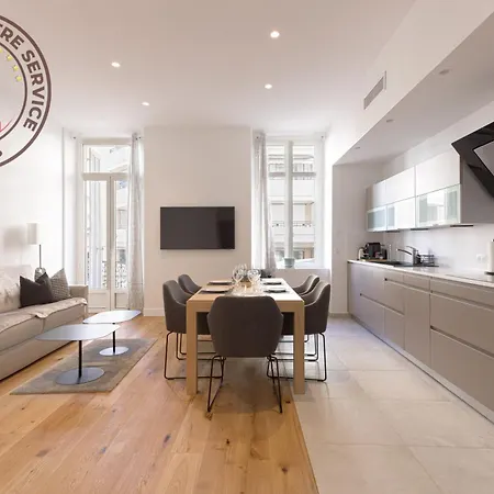 L'elegance Rue D'antibes - Palais & Plages - 200 M Croisette - Parking Prive - Clim - Wifi Apartmán Cannes