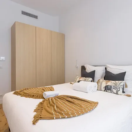 Apartmán L'elegance Rue D'antibes - Palais & Plages - 200 M Croisette - Parking Prive - Clim - Wifi *