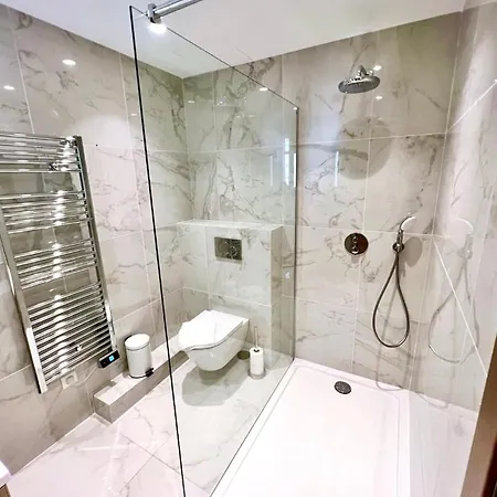 L'elegance Rue D'antibes - Palais & Plages - 200 M Croisette - Parking Prive - Clim - Wifi Apartamento Cannes