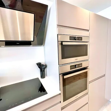 L'elegance Rue D'antibes - Palais & Plages - 200 M Croisette - Parking Prive - Clim - Wifi *