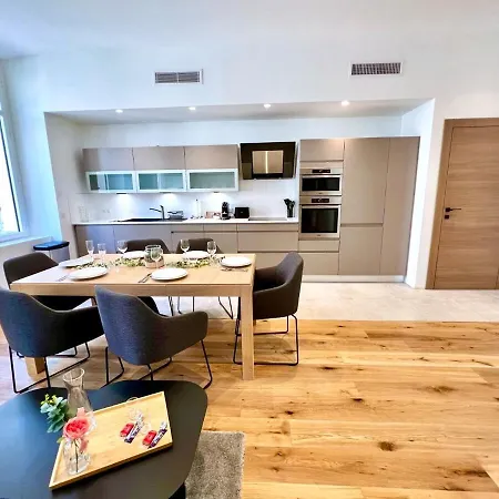 L'elegance Rue D'antibes - Palais & Plages - 200 M Croisette - Parking Prive - Clim - Wifi Apartamento *