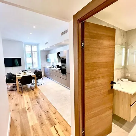 L'elegance Rue D'antibes - Palais & Plages - 200 M Croisette - Parking Prive - Clim - Wifi Apartamento