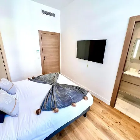 L'elegance Rue D'antibes - Palais & Plages - 200 M Croisette - Parking Prive - Clim - Wifi