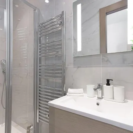 Apartamento L'elegance Rue D'antibes - Palais & Plages - 200 M Croisette - Parking Prive - Clim - Wifi *