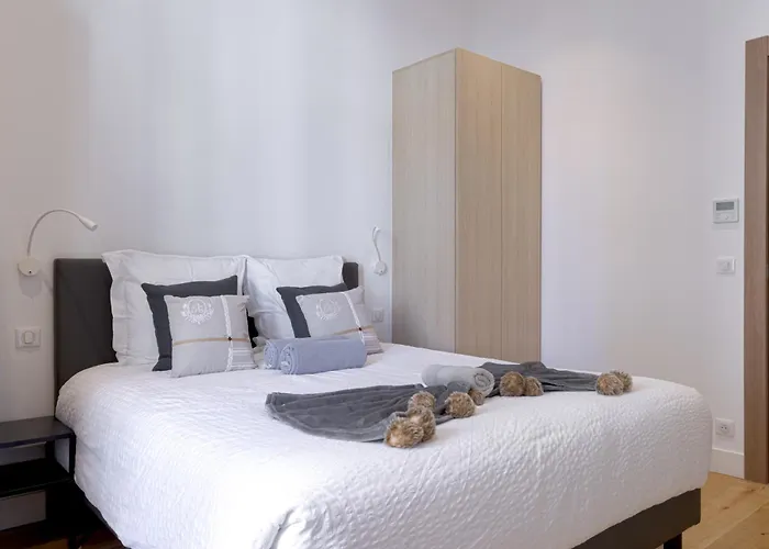 L'elegance Rue D'antibes - Palais & Plages - 200 M Croisette - Parking Prive - Clim - Wifi Apartman