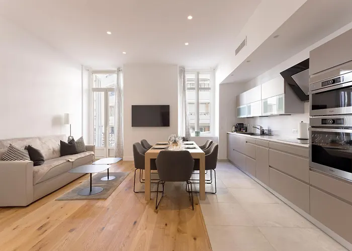 L'elegance Rue D'antibes - Palais & Plages - 200 M Croisette - Parking Prive - Clim - Wifi Apartman Cannes