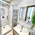 L'elegance Rue D'antibes - Palais & Plages - 200 M Croisette - Parking Prive - Clim - Wifi Cannes