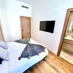 L'elegance Rue D'antibes - Palais & Plages - 200 M Croisette - Parking Prive - Clim - Wifi